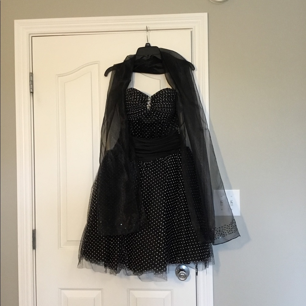 Night Moves Strapless Formal Dress View 4